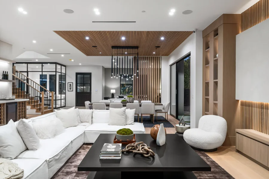 Selling a Pre-War Co-op on the Upper East Side: What Actually Moves Your Price